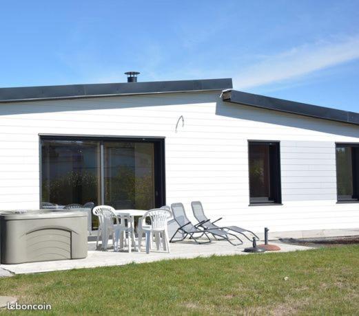 Maison Bord De Mer Avec Jacuzzi Névez المظهر الخارجي الصورة